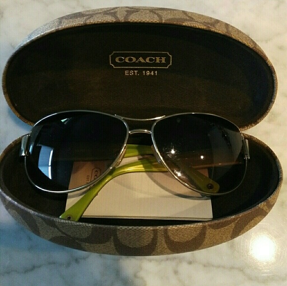 Coach sunglasses - Picture 1 of 5